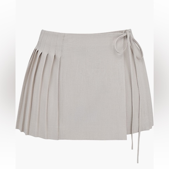 NWT House of CB Tatum Pleated Wrap Miniskirt - Picture 6 of 9